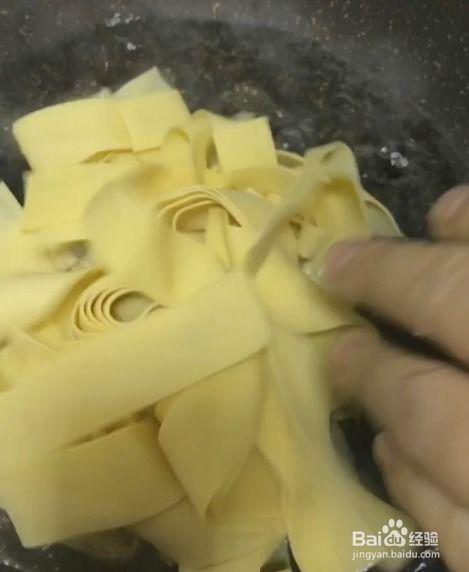 豆腐皮制作视频,家常美味轻松学