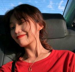 系红裤带的女免费观看,免费观影背后的感人故事