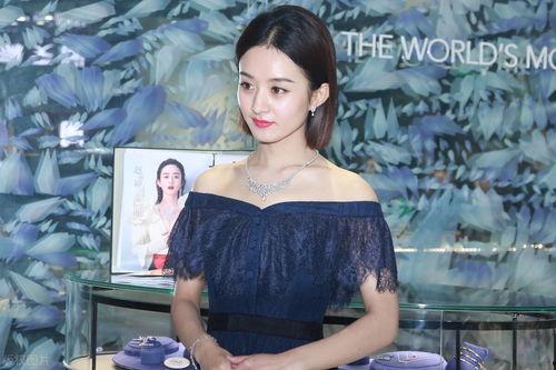 明星的衣服多吗,衣品丰富背后的时尚秘密